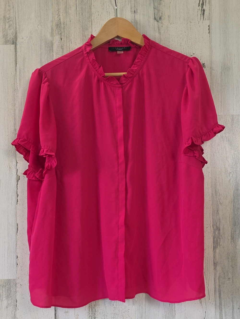 T Tahari Woman Bright Pink Fuchsia Ruffle Sleeve Short-Sleeve Blouse Size 1X